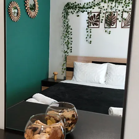Cozy Center شقة سالونيك